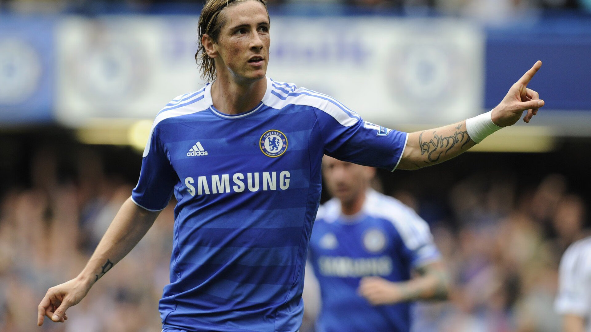 疯狂签约背后的战术布局：赚足眼球的背后真相，疯狂阅读签约作家