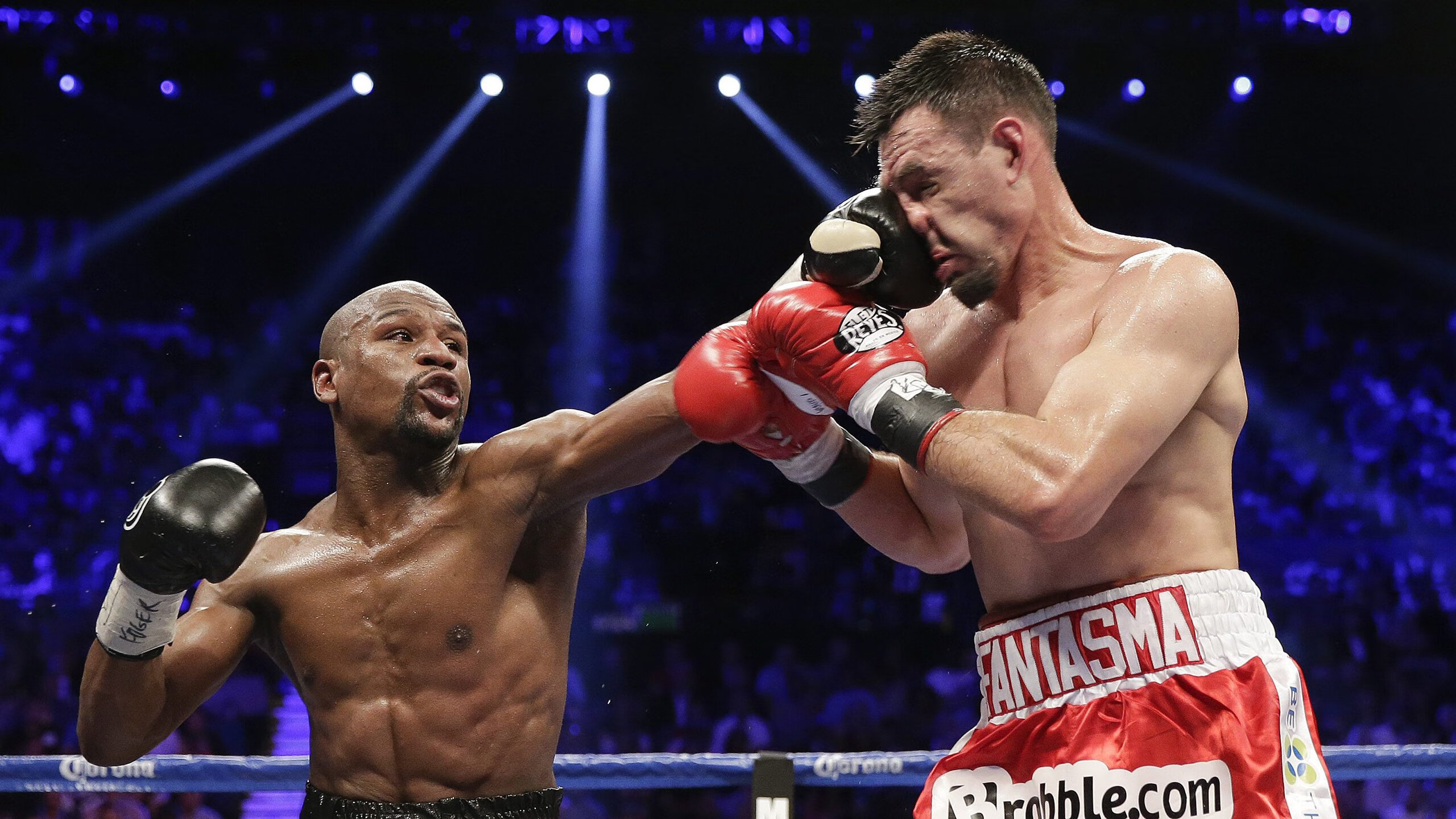 谷爱凌雪地训练视频引网友热议，谷爱凌滑雪个人资料